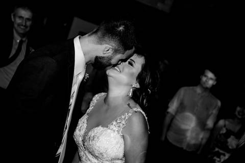 Maquiagem; Making of; Noiva; Noivo; Pré Wedding; Street Wedding; Celina Munhoz; Adriana Kruger; Manu Garcia; Camarim Madri; Wandering Wedding; São Francisco de Paula; Fotografia de Casal; Fotografia de Casamento; Pré Wedding; São Leopoldo; Ruinas Cassino;'