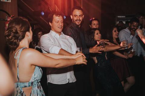 Maquiagem; Making of; Noiva; Noivo; Pré Wedding; Street Wedding; Celina Munhoz; Adriana Kruger; Manu Garcia; Camarim Madri; Wandering Wedding; São Francisco de Paula; Fotografia de Casal; Fotografia de Casamento; Pré Wedding; São Leopoldo; Ruinas Cassino;'