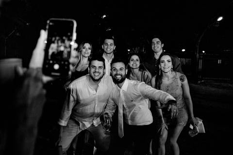 Maquiagem; Making of; Noiva; Noivo; Pré Wedding; Street Wedding; Celina Munhoz; Adriana Kruger; Manu Garcia; Camarim Madri; Wandering Wedding; São Francisco de Paula; Fotografia de Casal; Fotografia de Casamento; Pré Wedding; São Leopoldo; Ruinas Cassino;'