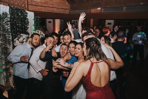 Maquiagem; Making of; Noiva; Noivo; Pré Wedding; Street Wedding; Celina Munhoz; Adriana Kruger; Manu Garcia; Camarim Madri; Wandering Wedding; São Francisco de Paula; Fotografia de Casal; Fotografia de Casamento; Pré Wedding; São Leopoldo; Ruinas Cassino;'