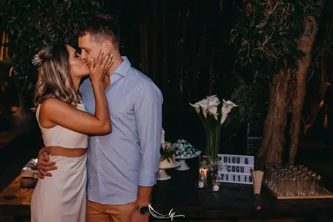 Maquiagem; Making of; Noiva; Noivo; Pré Wedding; Street Wedding; Celina Munhoz; Adriana Kruger; Manu Garcia; Camarim Madri; Wandering Wedding; São Francisco de Paula; Fotografia de Casal; Fotografia de Casamento; Pré Wedding; São Leopoldo; Ruinas Cassino;'