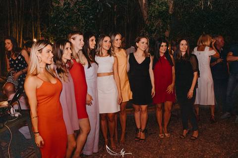 Maquiagem; Making of; Noiva; Noivo; Pré Wedding; Street Wedding; Celina Munhoz; Adriana Kruger; Manu Garcia; Camarim Madri; Wandering Wedding; São Francisco de Paula; Fotografia de Casal; Fotografia de Casamento; Pré Wedding; São Leopoldo; Ruinas Cassino;'