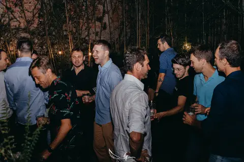 Maquiagem; Making of; Noiva; Noivo; Pré Wedding; Street Wedding; Celina Munhoz; Adriana Kruger; Manu Garcia; Camarim Madri; Wandering Wedding; São Francisco de Paula; Fotografia de Casal; Fotografia de Casamento; Pré Wedding; São Leopoldo; Ruinas Cassino;'