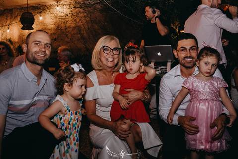 Maquiagem; Making of; Noiva; Noivo; Pré Wedding; Street Wedding; Celina Munhoz; Adriana Kruger; Manu Garcia; Camarim Madri; Wandering Wedding; São Francisco de Paula; Fotografia de Casal; Fotografia de Casamento; Pré Wedding; São Leopoldo; Ruinas Cassino;'