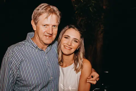 Maquiagem; Making of; Noiva; Noivo; Pré Wedding; Street Wedding; Celina Munhoz; Adriana Kruger; Manu Garcia; Camarim Madri; Wandering Wedding; São Francisco de Paula; Fotografia de Casal; Fotografia de Casamento; Pré Wedding; São Leopoldo; Ruinas Cassino;'