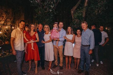 Maquiagem; Making of; Noiva; Noivo; Pré Wedding; Street Wedding; Celina Munhoz; Adriana Kruger; Manu Garcia; Camarim Madri; Wandering Wedding; São Francisco de Paula; Fotografia de Casal; Fotografia de Casamento; Pré Wedding; São Leopoldo; Ruinas Cassino;'