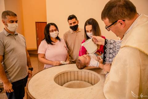 Paroquia Santa Catarina; Crisma; Primeira Eucaristia; Fotografia de Familia; Fotografo de Eventos; São Leopoldo; Novo Hamburgo; Dois Irmãos; Ivoti; Esteio; Fotografo de Batizado; Fotografia de Batizado; Batizado; Catedral Basilica São Luiz Gonzaga;'