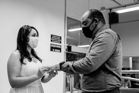 Maquiagem; Making of; Noiva; Noivo; Pré Wedding; Street Wedding; Celina Munhoz; Adriana Kruger; Manu Garcia; Camarim Madri; Wandering Wedding; São Francisco de Paula; Fotografia de Casal; Fotografia de Casamento; Pré Wedding; São Leopoldo; Belo Horizonte;'