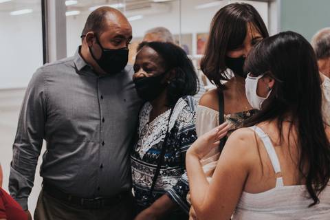 Maquiagem; Making of; Noiva; Noivo; Pré Wedding; Street Wedding; Celina Munhoz; Adriana Kruger; Manu Garcia; Camarim Madri; Wandering Wedding; São Francisco de Paula; Fotografia de Casal; Fotografia de Casamento; Pré Wedding; São Leopoldo; Belo Horizonte;'