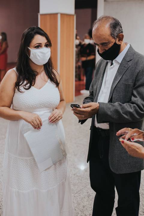 Maquiagem; Making of; Noiva; Noivo; Pré Wedding; Street Wedding; Celina Munhoz; Adriana Kruger; Manu Garcia; Camarim Madri; Wandering Wedding; São Francisco de Paula; Fotografia de Casal; Fotografia de Casamento; Pré Wedding; São Leopoldo; Belo Horizonte;'