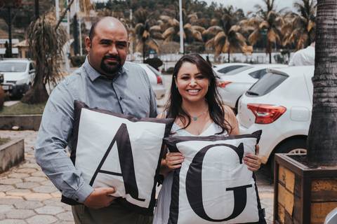 Maquiagem; Making of; Noiva; Noivo; Pré Wedding; Street Wedding; Celina Munhoz; Adriana Kruger; Manu Garcia; Camarim Madri; Wandering Wedding; São Francisco de Paula; Fotografia de Casal; Fotografia de Casamento; Pré Wedding; São Leopoldo; Belo Horizonte;'