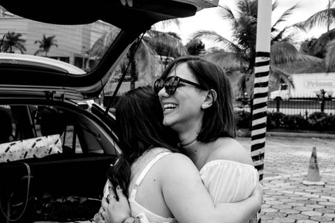 Maquiagem; Making of; Noiva; Noivo; Pré Wedding; Street Wedding; Celina Munhoz; Adriana Kruger; Manu Garcia; Camarim Madri; Wandering Wedding; São Francisco de Paula; Fotografia de Casal; Fotografia de Casamento; Pré Wedding; São Leopoldo; Belo Horizonte;'