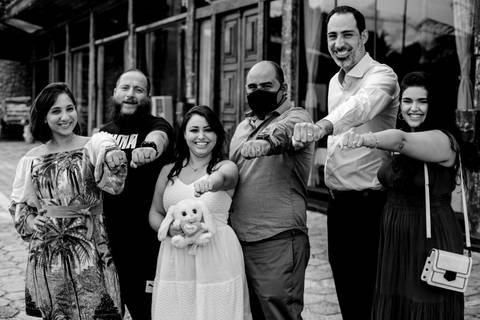 Maquiagem; Making of; Noiva; Noivo; Pré Wedding; Street Wedding; Celina Munhoz; Adriana Kruger; Manu Garcia; Camarim Madri; Wandering Wedding; São Francisco de Paula; Fotografia de Casal; Fotografia de Casamento; Pré Wedding; São Leopoldo; Belo Horizonte;'