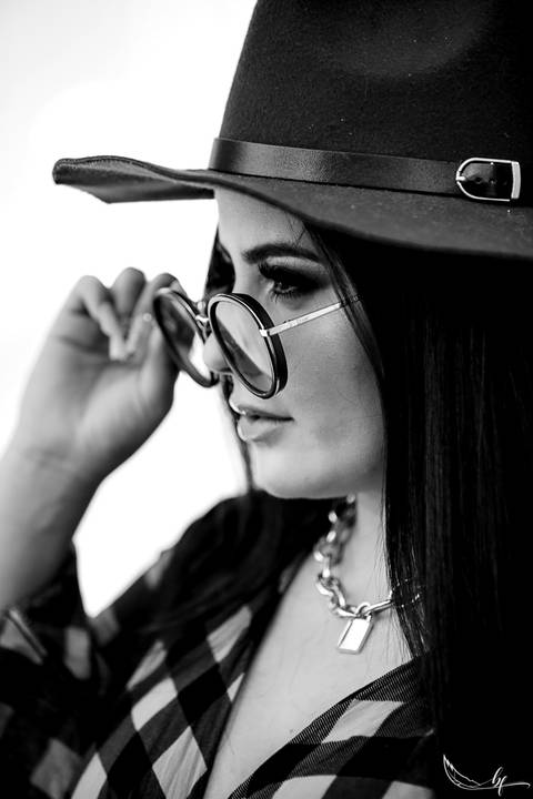 Ensaio feminino; Fotografia feminina; Recanto Bueno; Celina Munhoz; Novo Hamburgo; Fotografia Lifestyle; Nova Petropolis; Ensaio Teen; Ensaio 15th; 15 anos; Fotografo de 15 Anos; Camarim Madri; Adriana Krieger; Manu Garcia; Secret Closet; Boudoir;'