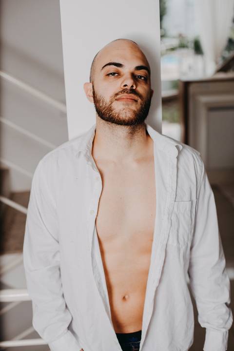 Ensaio Masculino; Fotografia Masculino; Recanto Bueno; Celina Munhoz; Novo Hamburgo; Fotografia Lifestyle; Nova Petropolis; Ensaio Teen; Retrato; Camarim Madri; Adriana Krieger; Manu Garcia; Secret Closet; Boudoir;'