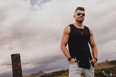 Ensaio Masculino; Fotografia Masculino; Recanto Bueno; Celina Munhoz; Novo Hamburgo; Fotografia Lifestyle; Nova Petropolis; Ensaio Teen; Retrato; Camarim Madri; Adriana Krieger; Manu Garcia; Secret Closet; Boudoir;'