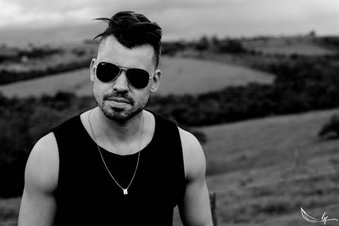 Ensaio Masculino; Fotografia Masculino; Recanto Bueno; Celina Munhoz; Novo Hamburgo; Fotografia Lifestyle; Nova Petropolis; Ensaio Teen; Retrato; Camarim Madri; Adriana Krieger; Manu Garcia; Secret Closet; Boudoir;'