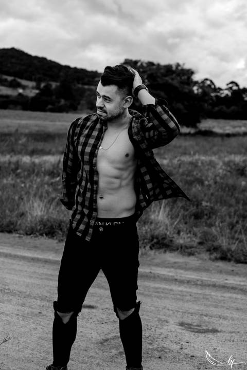 Ensaio Masculino; Fotografia Masculino; Recanto Bueno; Celina Munhoz; Novo Hamburgo; Fotografia Lifestyle; Nova Petropolis; Ensaio Teen; Retrato; Camarim Madri; Adriana Krieger; Manu Garcia; Secret Closet; Boudoir;'