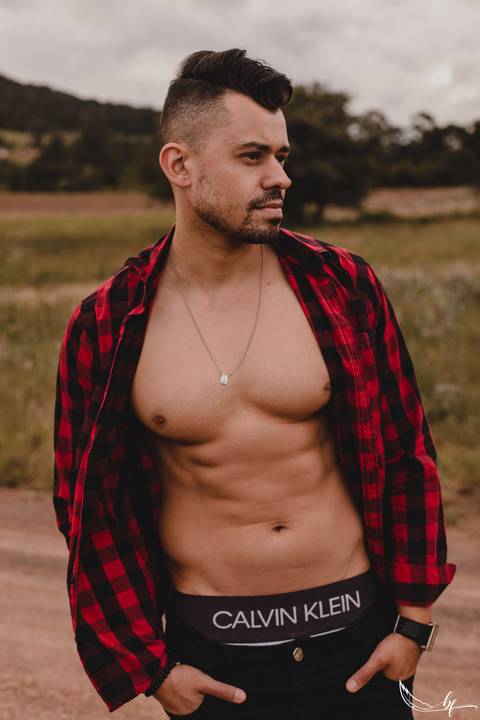 Ensaio Masculino; Fotografia Masculino; Recanto Bueno; Celina Munhoz; Novo Hamburgo; Fotografia Lifestyle; Nova Petropolis; Ensaio Teen; Retrato; Camarim Madri; Adriana Krieger; Manu Garcia; Secret Closet; Boudoir;'