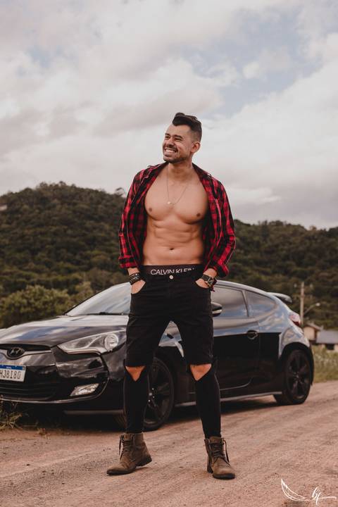 Ensaio Masculino; Fotografia Masculino; Recanto Bueno; Celina Munhoz; Novo Hamburgo; Fotografia Lifestyle; Nova Petropolis; Ensaio Teen; Retrato; Camarim Madri; Adriana Krieger; Manu Garcia; Secret Closet; Boudoir;'