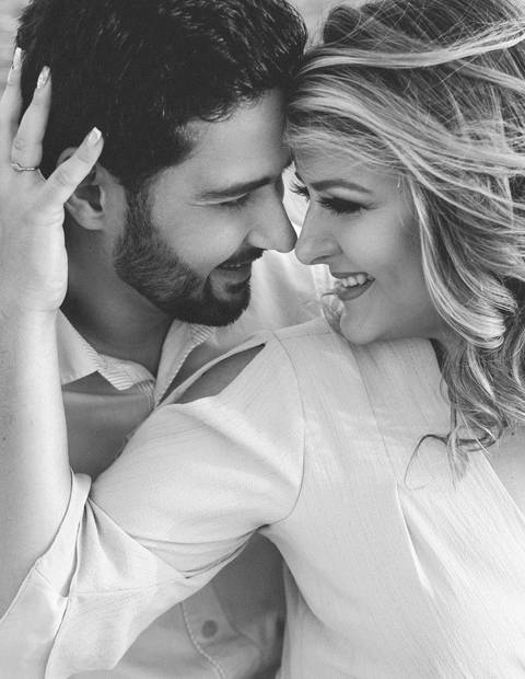 Maquiagem; Making of; Noiva; Noivo; Pré Wedding; Street Wedding; Celina Munhoz; Adriana Kruger; Manu Garcia; Camarim Madri; Wandering Wedding; São Francisco de Paula; Fotografia de Casal; Fotografia de Casamento; Pré Wedding; São Leopoldo; Belo Horizonte;'