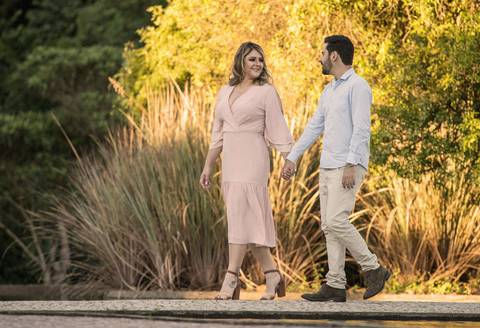 Maquiagem; Making of; Noiva; Noivo; Pré Wedding; Street Wedding; Celina Munhoz; Adriana Kruger; Manu Garcia; Camarim Madri; Wandering Wedding; São Francisco de Paula; Fotografia de Casal; Fotografia de Casamento; Pré Wedding; São Leopoldo; Belo Horizonte;'