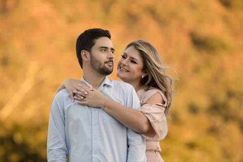 Maquiagem; Making of; Noiva; Noivo; Pré Wedding; Street Wedding; Celina Munhoz; Adriana Kruger; Manu Garcia; Camarim Madri; Wandering Wedding; São Francisco de Paula; Fotografia de Casal; Fotografia de Casamento; Pré Wedding; São Leopoldo; Belo Horizonte;'