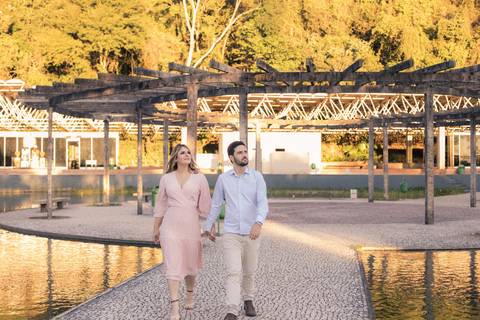 Maquiagem; Making of; Noiva; Noivo; Pré Wedding; Street Wedding; Celina Munhoz; Adriana Kruger; Manu Garcia; Camarim Madri; Wandering Wedding; São Francisco de Paula; Fotografia de Casal; Fotografia de Casamento; Pré Wedding; São Leopoldo; Belo Horizonte;'