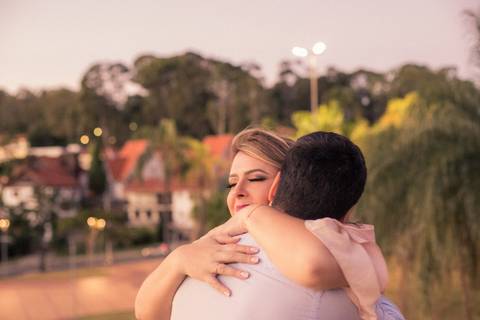 Maquiagem; Making of; Noiva; Noivo; Pré Wedding; Street Wedding; Celina Munhoz; Adriana Kruger; Manu Garcia; Camarim Madri; Wandering Wedding; São Francisco de Paula; Fotografia de Casal; Fotografia de Casamento; Pré Wedding; São Leopoldo; Belo Horizonte;'