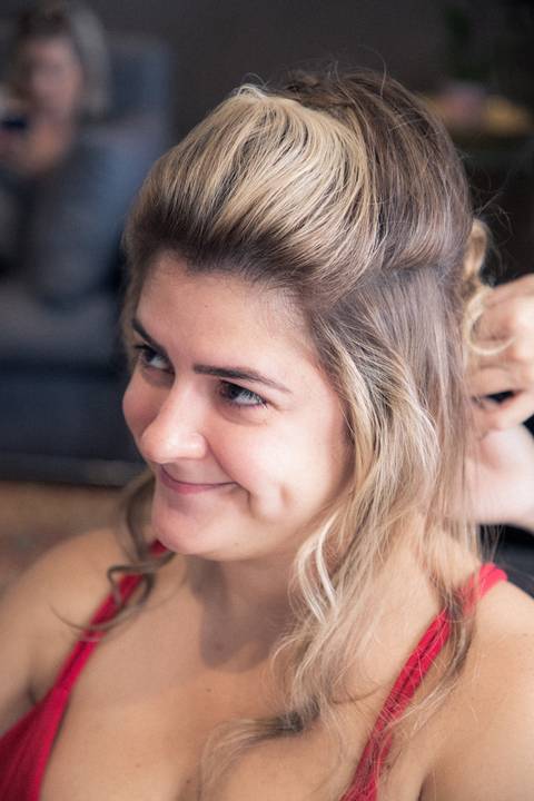 Maquiagem; Making of; Noiva; Noivo; Pré Wedding; Street Wedding; Celina Munhoz; Adriana Kruger; Manu Garcia; Camarim Madri; Wandering Wedding; São Francisco de Paula; Fotografia de Casal; Fotografia de Casamento; Pré Wedding; São Leopoldo; Belo Horizonte;'