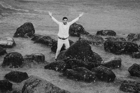 Maquiagem; Making of; Noiva; Noivo; Pré Wedding; Street Wedding; Celina Munhoz; Adriana Kruger; Manu Garcia; Camarim Madri; Wandering Wedding; São Francisco de Paula; Fotografia de Casal; Fotografia de Casamento; Pré Wedding; São Leopoldo; Belo Horizonte;'