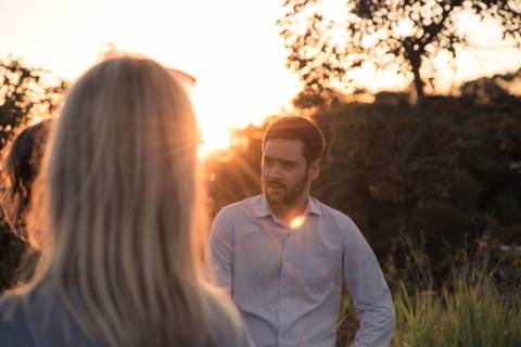 Maquiagem; Making of; Noiva; Noivo; Pré Wedding; Street Wedding; Celina Munhoz; Adriana Kruger; Manu Garcia; Camarim Madri; Wandering Wedding; São Francisco de Paula; Fotografia de Casal; Fotografia de Casamento; Pré Wedding; São Leopoldo; Belo Horizonte;'