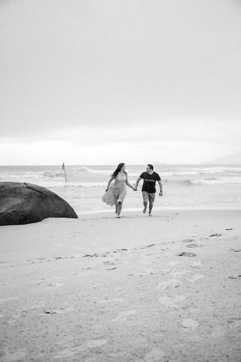 Maquiagem; Making of; Noiva; Noivo; Pré Wedding; Street Wedding; Celina Munhoz; Adriana Kruger; Manu Garcia; Camarim Madri; Wandering Wedding; São Francisco de Paula; Fotografia de Casal; Fotografia de Casamento; Pré Wedding; São Leopoldo; Belo Horizonte;'