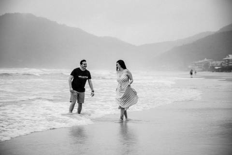 Maquiagem; Making of; Noiva; Noivo; Pré Wedding; Street Wedding; Celina Munhoz; Adriana Kruger; Manu Garcia; Camarim Madri; Wandering Wedding; São Francisco de Paula; Fotografia de Casal; Fotografia de Casamento; Pré Wedding; São Leopoldo; Belo Horizonte;'