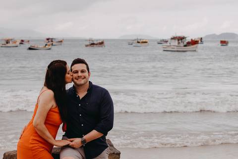 Maquiagem; Making of; Noiva; Noivo; Pré Wedding; Street Wedding; Celina Munhoz; Adriana Kruger; Manu Garcia; Camarim Madri; Wandering Wedding; São Francisco de Paula; Fotografia de Casal; Fotografia de Casamento; Pré Wedding; São Leopoldo; Belo Horizonte;'