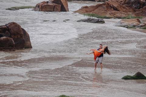 Maquiagem; Making of; Noiva; Noivo; Pré Wedding; Street Wedding; Celina Munhoz; Adriana Kruger; Manu Garcia; Camarim Madri; Wandering Wedding; São Francisco de Paula; Fotografia de Casal; Fotografia de Casamento; Pré Wedding; São Leopoldo; Belo Horizonte;'