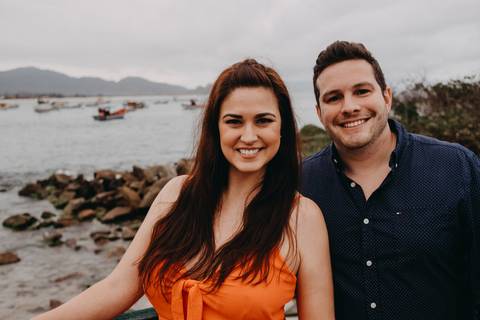 Maquiagem; Making of; Noiva; Noivo; Pré Wedding; Street Wedding; Celina Munhoz; Adriana Kruger; Manu Garcia; Camarim Madri; Wandering Wedding; São Francisco de Paula; Fotografia de Casal; Fotografia de Casamento; Pré Wedding; São Leopoldo; Belo Horizonte;'