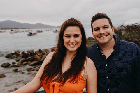 Maquiagem; Making of; Noiva; Noivo; Pré Wedding; Street Wedding; Celina Munhoz; Adriana Kruger; Manu Garcia; Camarim Madri; Wandering Wedding; São Francisco de Paula; Fotografia de Casal; Fotografia de Casamento; Pré Wedding; São Leopoldo; Belo Horizonte;'