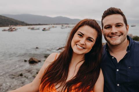 Maquiagem; Making of; Noiva; Noivo; Pré Wedding; Street Wedding; Celina Munhoz; Adriana Kruger; Manu Garcia; Camarim Madri; Wandering Wedding; São Francisco de Paula; Fotografia de Casal; Fotografia de Casamento; Pré Wedding; São Leopoldo; Belo Horizonte;'