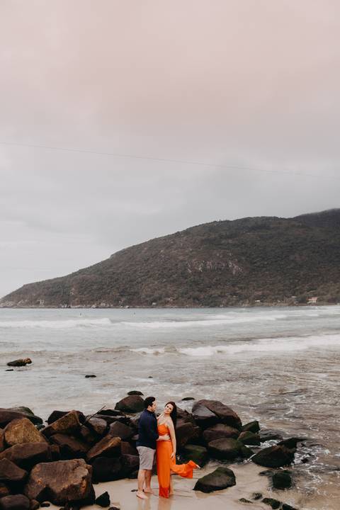 Maquiagem; Making of; Noiva; Noivo; Pré Wedding; Street Wedding; Celina Munhoz; Adriana Kruger; Manu Garcia; Camarim Madri; Wandering Wedding; São Francisco de Paula; Fotografia de Casal; Fotografia de Casamento; Pré Wedding; São Leopoldo; Belo Horizonte;'