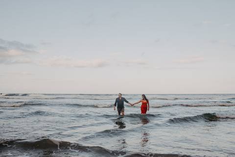 Maquiagem; Making of; Noiva; Noivo; Pré Wedding; Street Wedding; Celina Munhoz; Adriana Kruger; Manu Garcia; Camarim Madri; Wandering Wedding; São Francisco de Paula; Fotografia de Casal; Fotografia de Casamento; Pré Wedding; São Leopoldo; Belo Horizonte;'