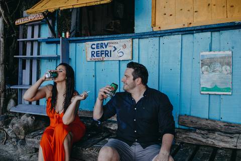 Maquiagem; Making of; Noiva; Noivo; Pré Wedding; Street Wedding; Celina Munhoz; Adriana Kruger; Manu Garcia; Camarim Madri; Wandering Wedding; São Francisco de Paula; Fotografia de Casal; Fotografia de Casamento; Pré Wedding; São Leopoldo; Belo Horizonte;'