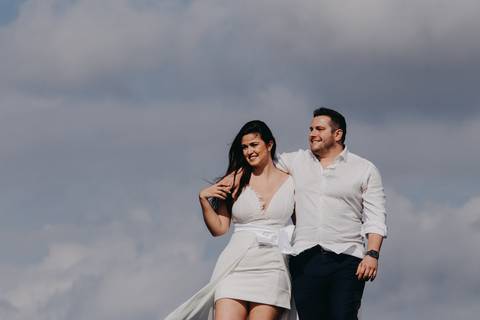 Maquiagem; Making of; Noiva; Noivo; Pré Wedding; Street Wedding; Celina Munhoz; Adriana Kruger; Manu Garcia; Camarim Madri; Wandering Wedding; São Francisco de Paula; Fotografia de Casal; Fotografia de Casamento; Pré Wedding; São Leopoldo; Belo Horizonte;'