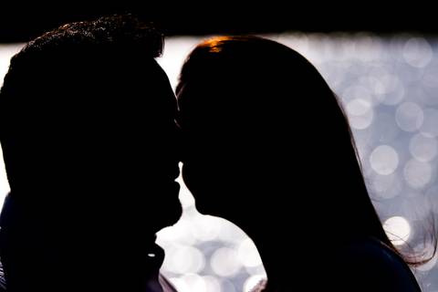 Maquiagem; Making of; Noiva; Noivo; Pré Wedding; Street Wedding; Celina Munhoz; Adriana Kruger; Manu Garcia; Camarim Madri; Wandering Wedding; São Francisco de Paula; Fotografia de Casal; Fotografia de Casamento; Pré Wedding; São Leopoldo; Belo Horizonte;'