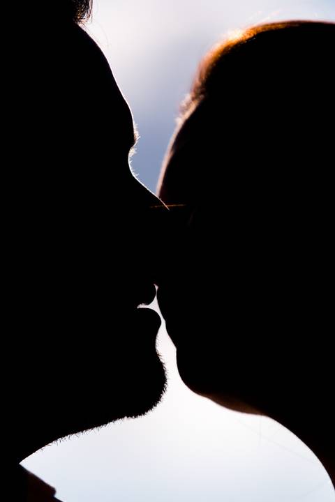 Maquiagem; Making of; Noiva; Noivo; Pré Wedding; Street Wedding; Celina Munhoz; Adriana Kruger; Manu Garcia; Camarim Madri; Wandering Wedding; São Francisco de Paula; Fotografia de Casal; Fotografia de Casamento; Pré Wedding; São Leopoldo; Belo Horizonte;'