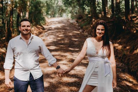 Maquiagem; Making of; Noiva; Noivo; Pré Wedding; Street Wedding; Celina Munhoz; Adriana Kruger; Manu Garcia; Camarim Madri; Wandering Wedding; São Francisco de Paula; Fotografia de Casal; Fotografia de Casamento; Pré Wedding; São Leopoldo; Belo Horizonte;'