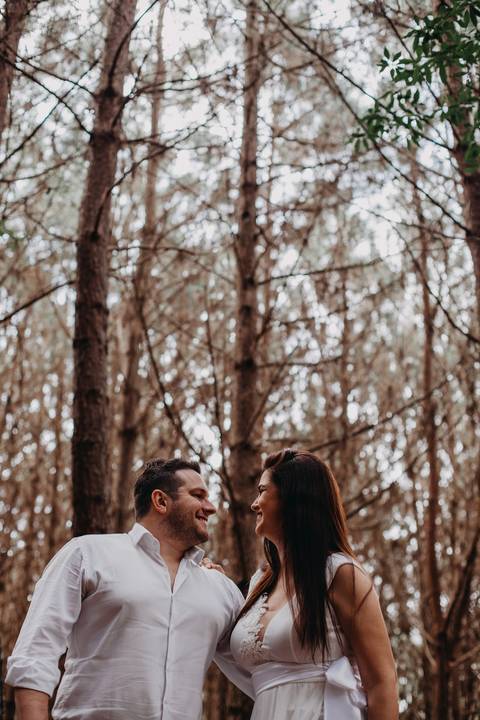 Maquiagem; Making of; Noiva; Noivo; Pré Wedding; Street Wedding; Celina Munhoz; Adriana Kruger; Manu Garcia; Camarim Madri; Wandering Wedding; São Francisco de Paula; Fotografia de Casal; Fotografia de Casamento; Pré Wedding; São Leopoldo; Belo Horizonte;'