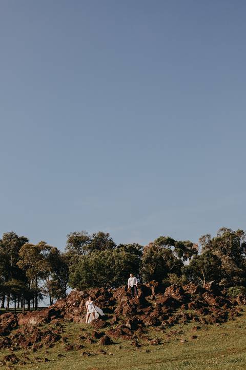 Maquiagem; Making of; Noiva; Noivo; Pré Wedding; Street Wedding; Celina Munhoz; Adriana Kruger; Manu Garcia; Camarim Madri; Wandering Wedding; São Francisco de Paula; Fotografia de Casal; Fotografia de Casamento; Pré Wedding; São Leopoldo; Belo Horizonte;'