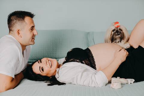 Ensaio Gestante; Mãe de Menina; Fotografia gestante; Fotografia gestante São Leopoldo; Fotografia gestante; Fotografia de família; São Leopoldo; Fotografia com animais; Ensaio de família; Gravidez; Grêmio;'