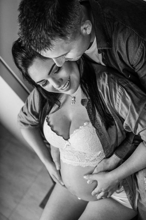 Ensaio Gestante; Mãe de Menina; Fotografia gestante; Fotografia gestante São Leopoldo; Fotografia gestante; Fotografia de família; São Leopoldo; Fotografia com animais; Ensaio de família; Gravidez; Grêmio;'